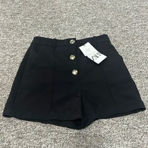 Zara high waisted shirt with gold buttons. NWT super cute size S